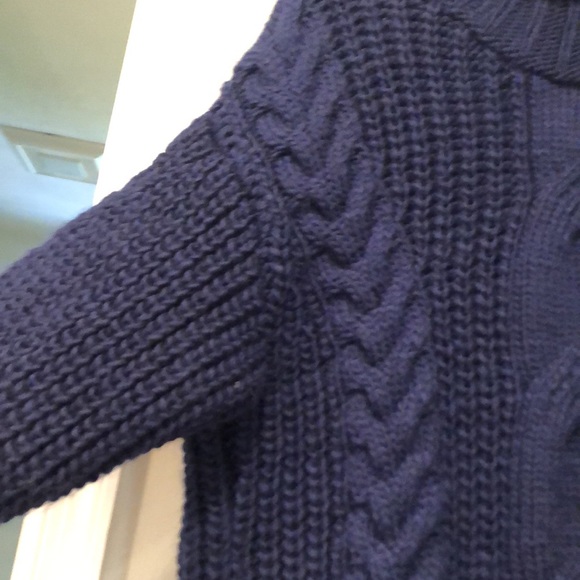Navy turtleneck knit sweater - Picture 3 of 4